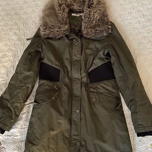 DKNY Women’s Puffer parka coat Small size